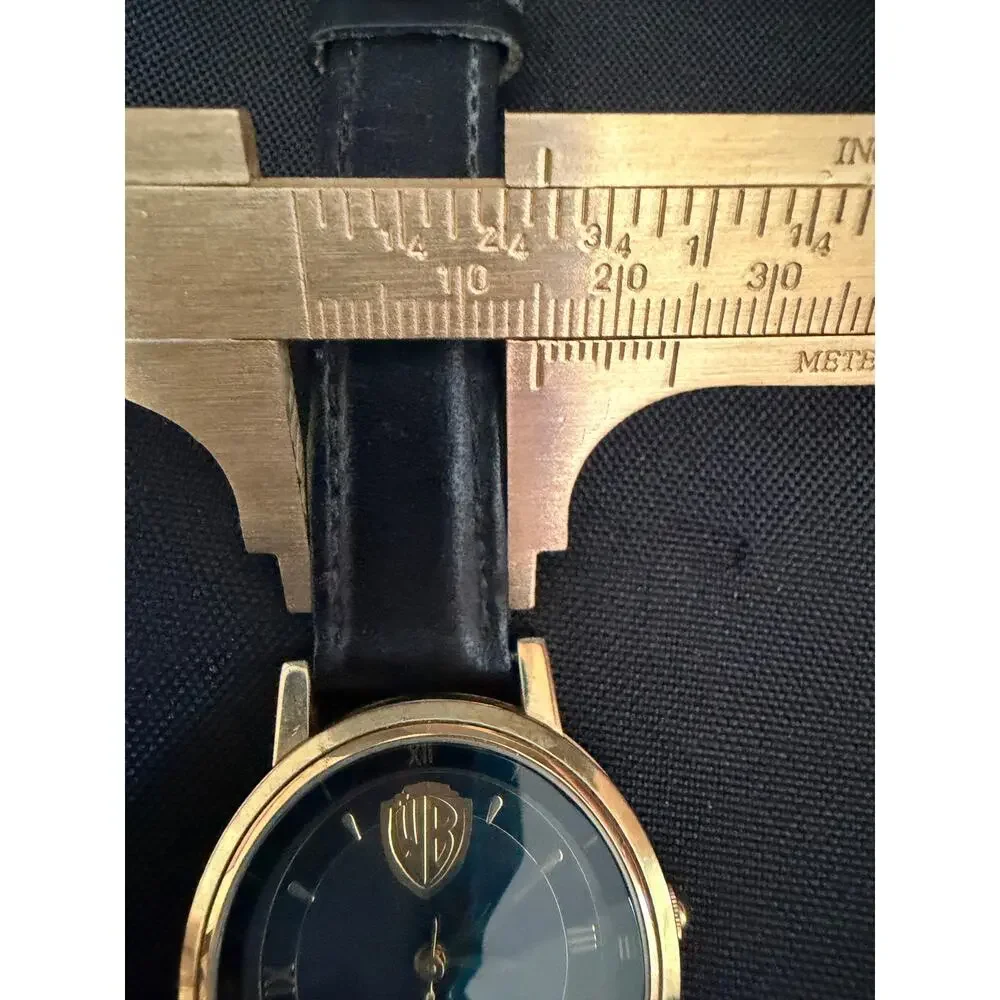 Vintage Warner Bros Studio Store Collectible Special Edition Fossil Watch 90s